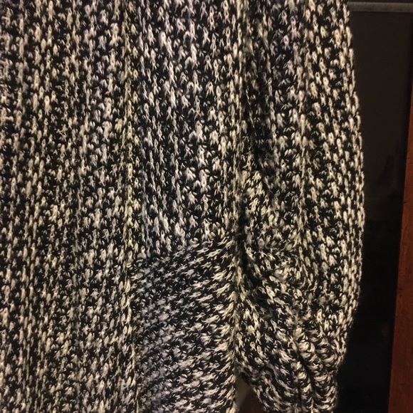 American Rag Sweater - Picture 4 of 4